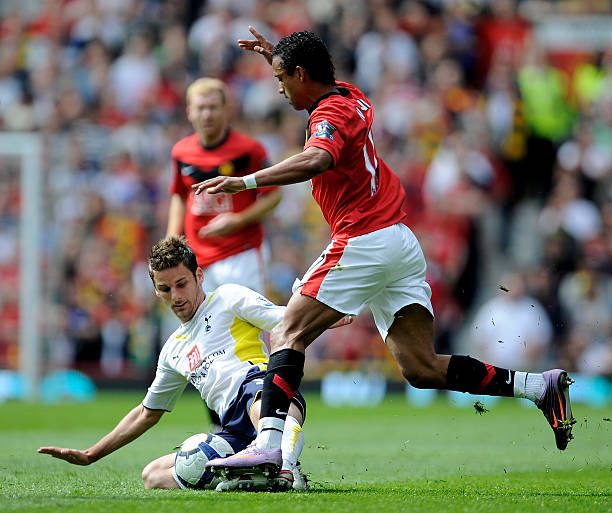 他在過去比 他在過去比