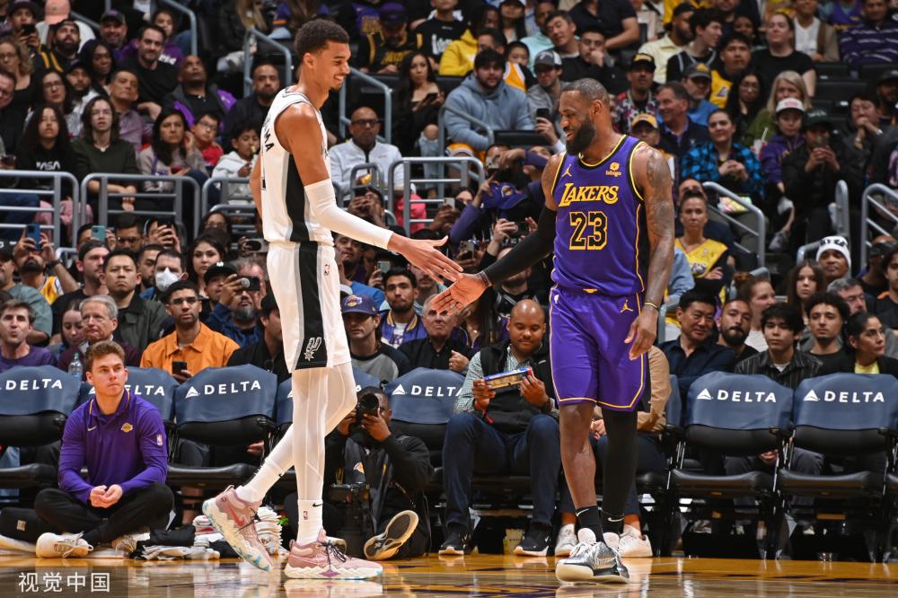 的身影逐渐 的身影逐渐