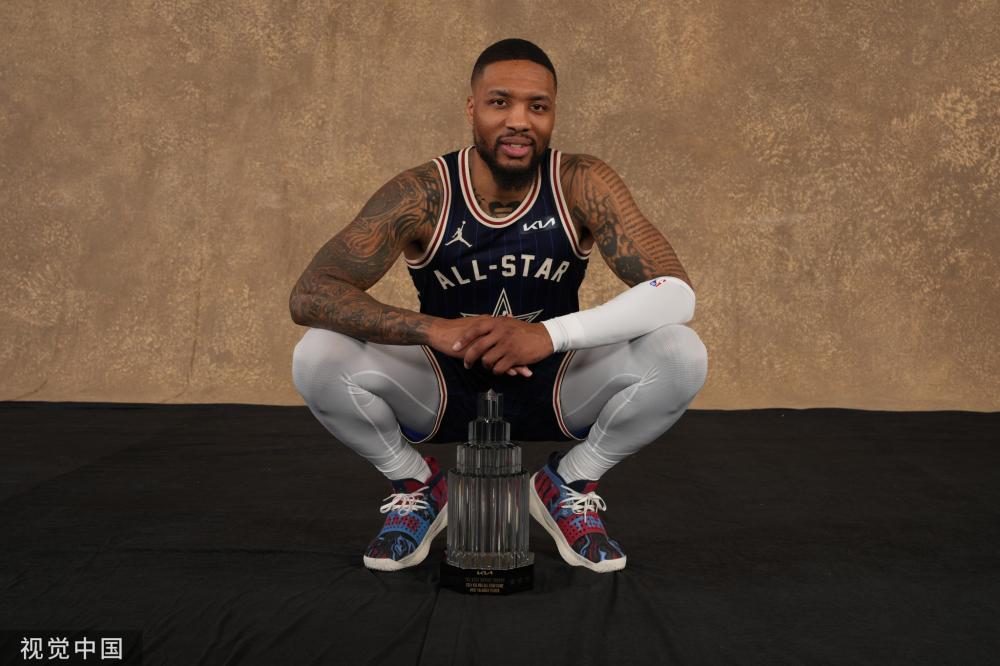 优势遭中场 优势遭中场