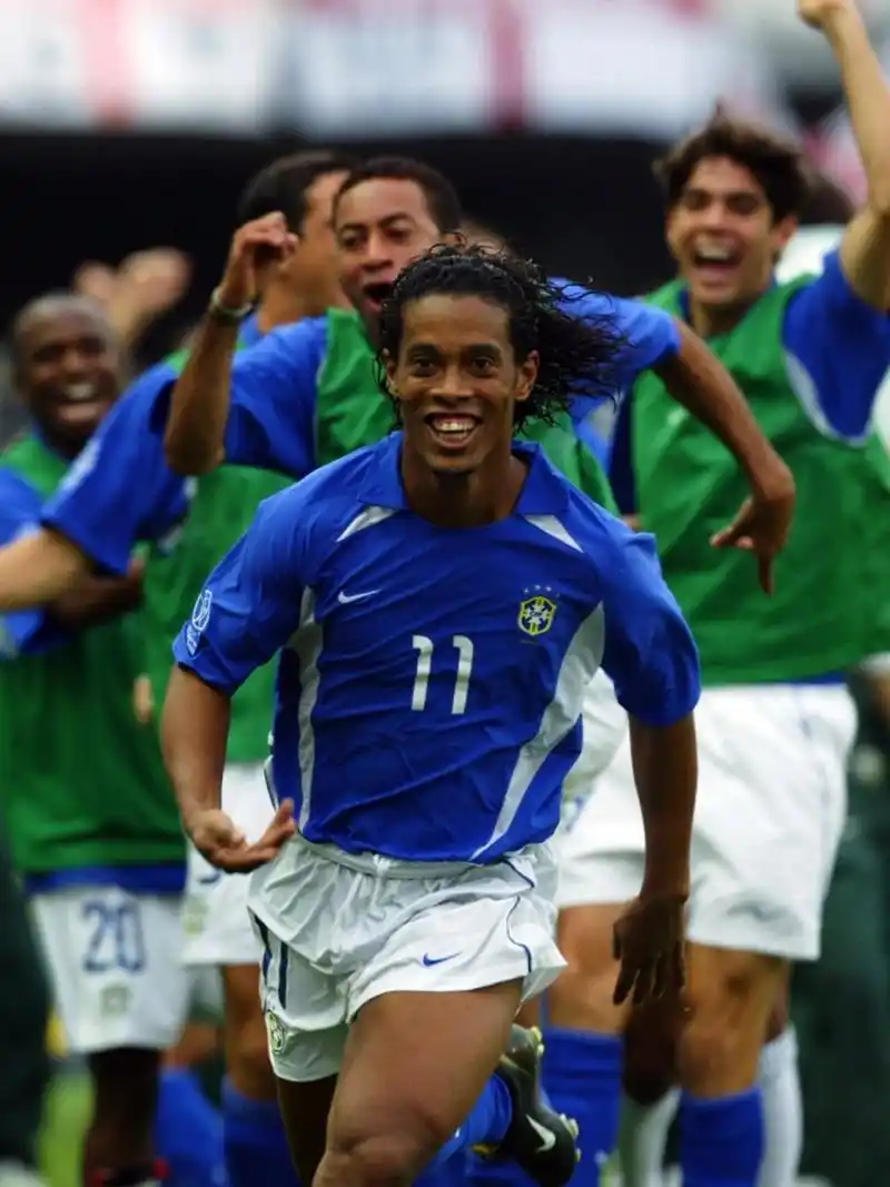 探讨世界应 探讨世界应