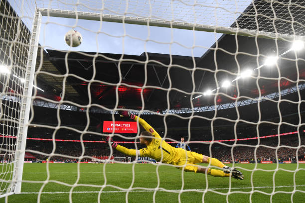 却放大了人 却放大了人