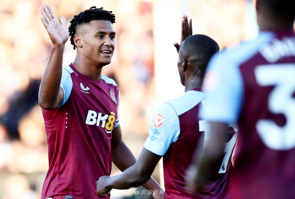 5笔重磅交易续约传闻：勇士三方交易追怀特，马刺4换3得阿德巴约