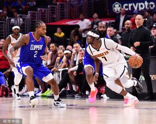 25岁锡安近照曝光：露出大肚腩引热议 球迷称鹈鹕新赛季又要完蛋了